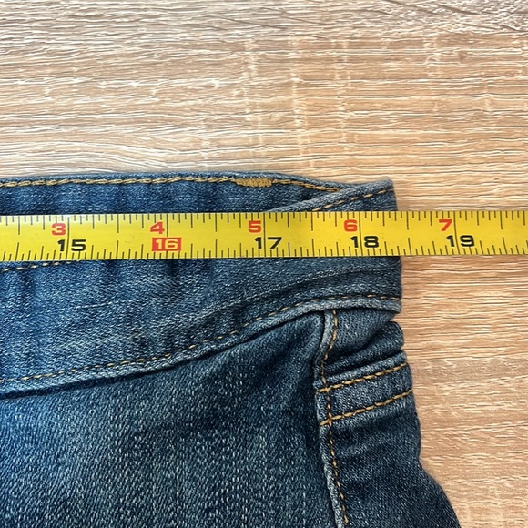 Mossimo Supply Co. Cut-Off Shorts - Size 17 - Picture 4 of 6